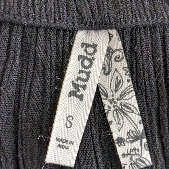 Women's "MUDD" Short Black Chiffon Pull-On Romper; 3/4 Sleeves; Size S - Picture 5 of 7